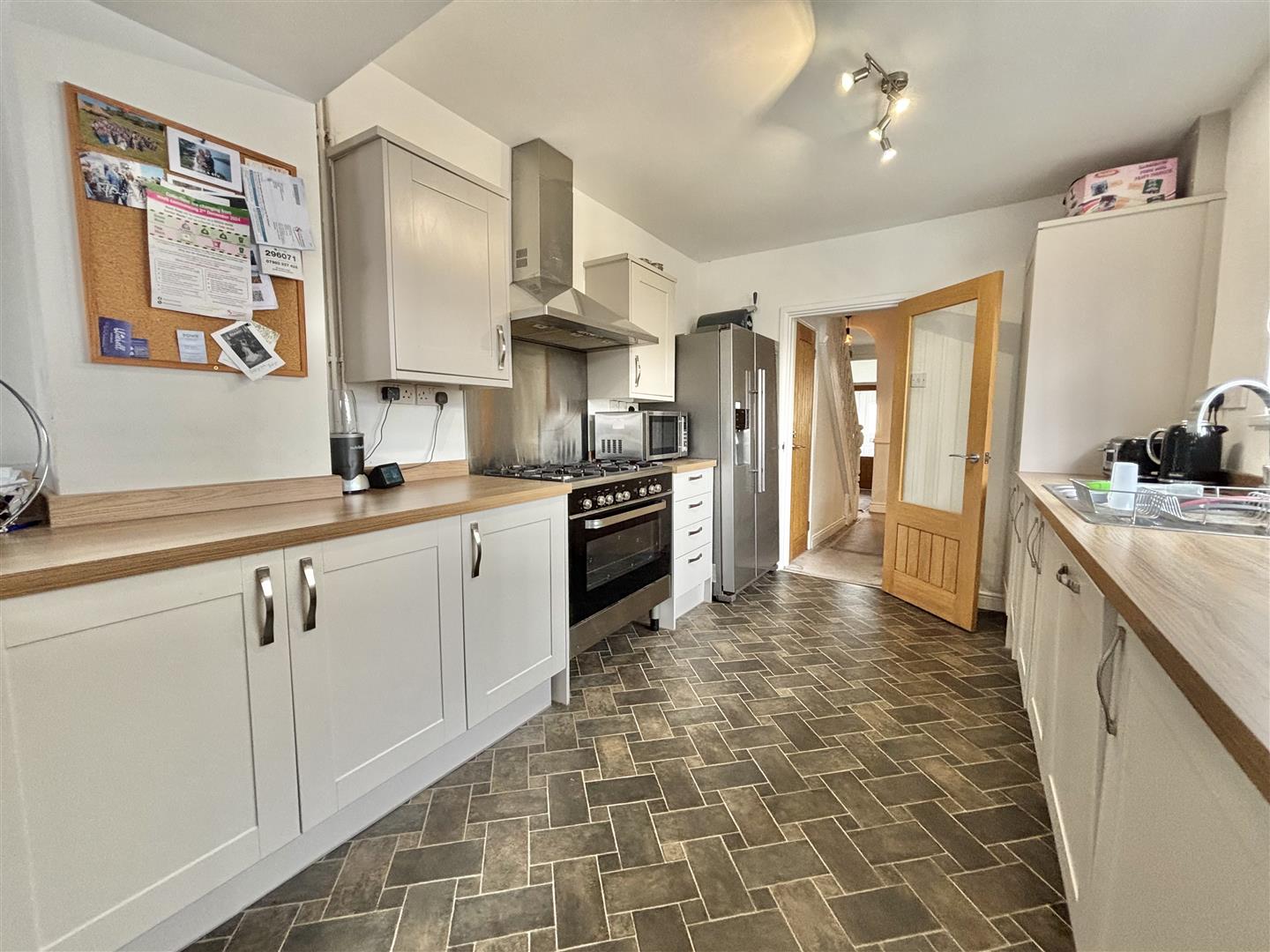 Coedsaeson Crescent, Sketty, Swansea, SA2 9DQ